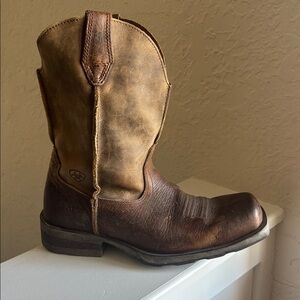 ARIAT Men’s Rambler Western Pull-on Cowboy boots Square Toe Distressed 7D